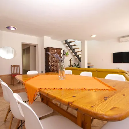 Dom wakacyjny House Surida 1678