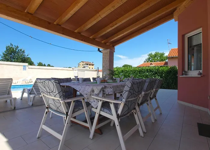 House Surida 1678 度假居 普拉