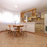 House Surida 1678 בית נופש *
